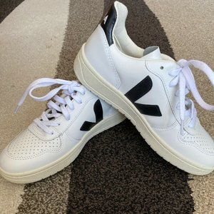 Veja Black And White Shoes